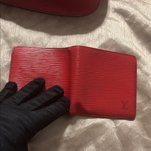 LOUIS VUITTON Red Epi His & Her Master Bundle Saint Cloud - Picture 16 of 16